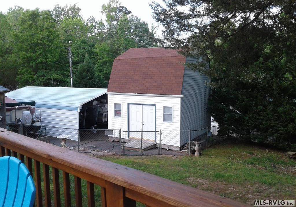 422 Boardman Drive, Bracey, VA 23919