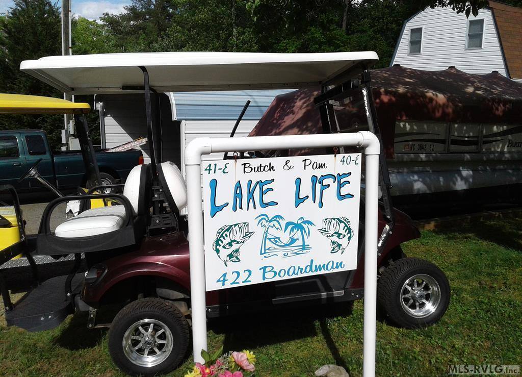 422 Boardman Drive, Bracey, VA 23919