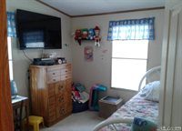 422 Boardman Drive, Bracey, VA 23919