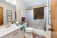 1415 West Pratt Boulevard, Chicago, IL 60626