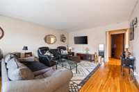 1415 West Pratt Boulevard, Chicago, IL 60626