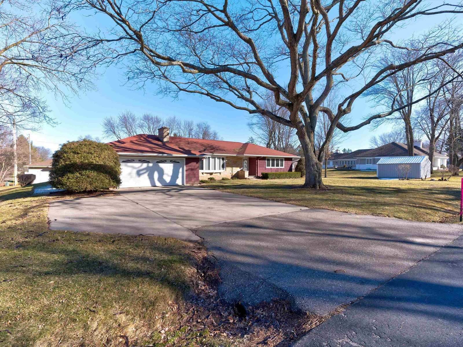 709 S Drake Avenue, Marshfield, WI 54449