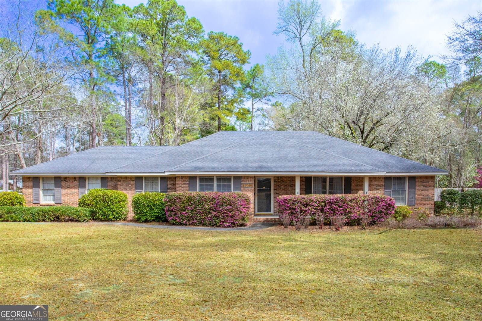 108 Oak Hollow Drive, Statesboro, GA 30458