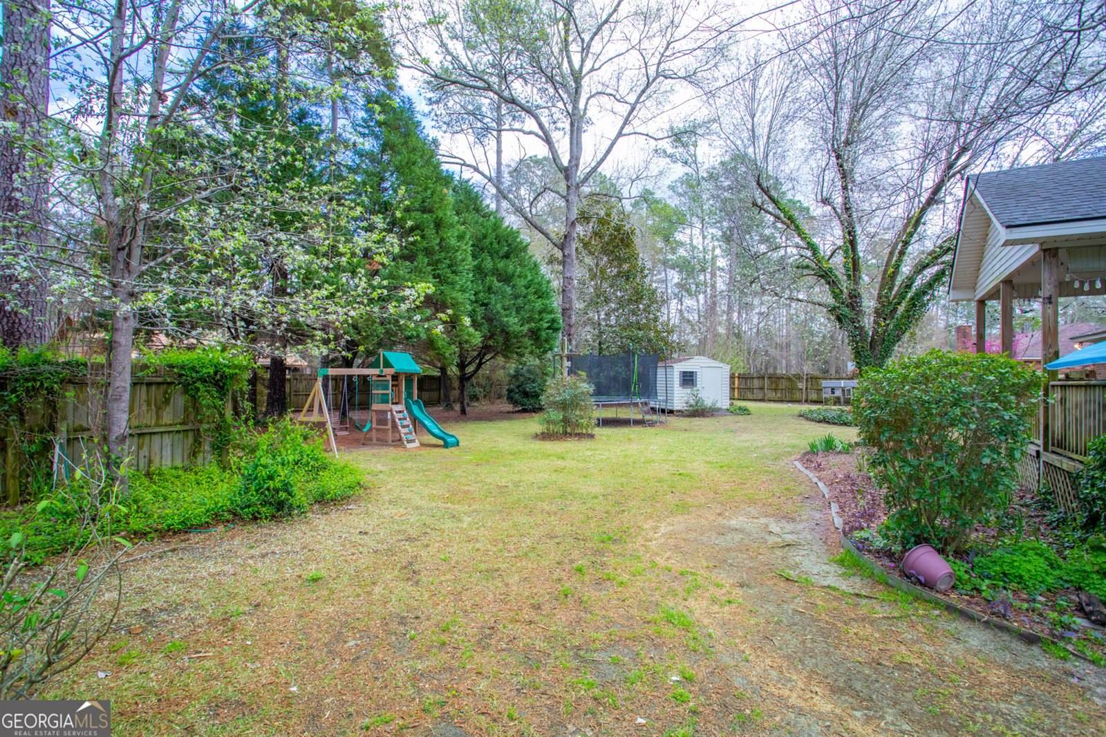 108 Oak Hollow Drive, Statesboro, GA 30458