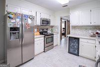 108 Oak Hollow Drive, Statesboro, GA 30458