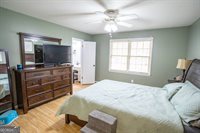 108 Oak Hollow Drive, Statesboro, GA 30458