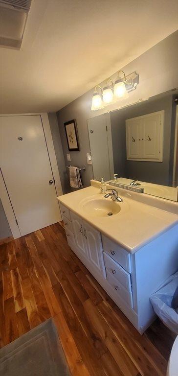 7 Strong Road, Southampton, MA 01073