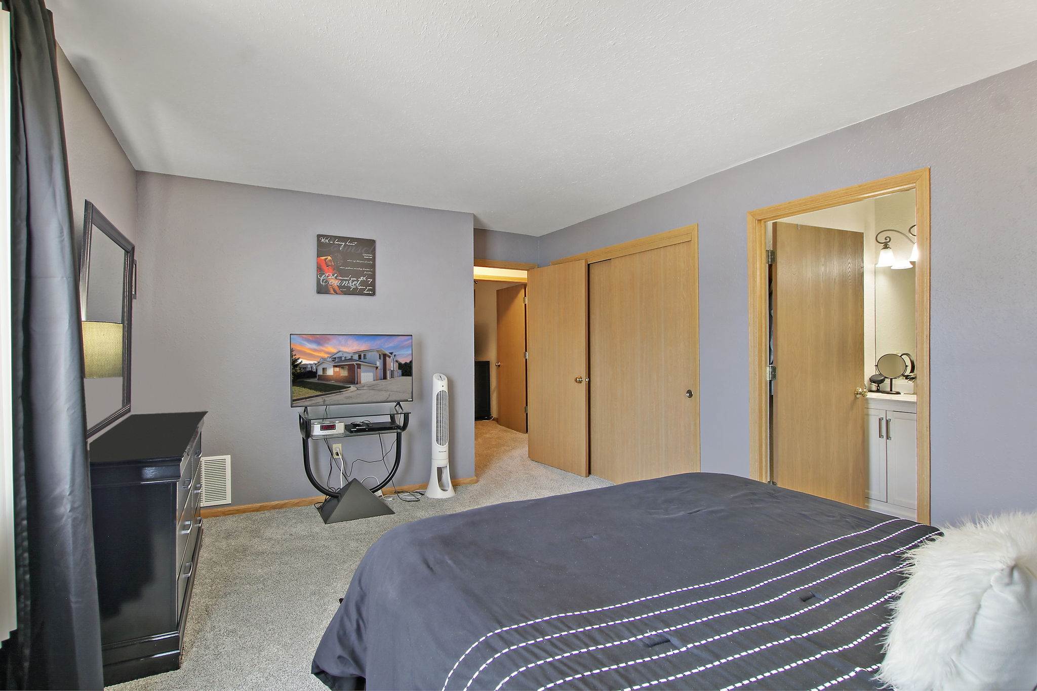 8411 Lexington Pl, Pleasant Prairie, WI 53158