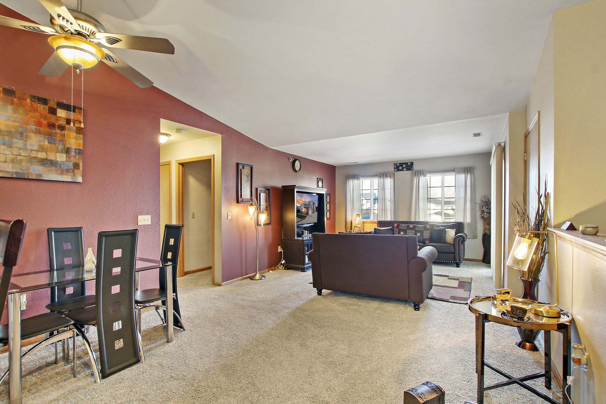 8411 Lexington Pl, Pleasant Prairie, WI 53158