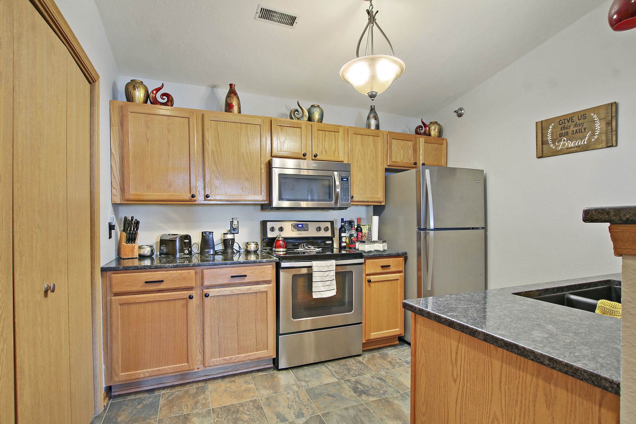 8411 Lexington Pl, Pleasant Prairie, WI 53158