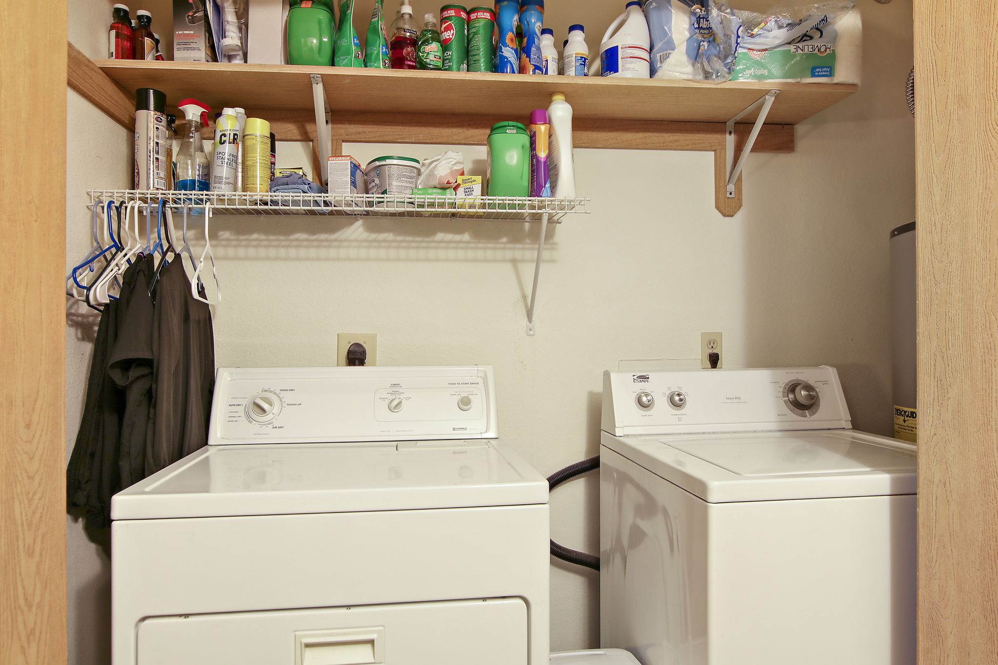 8411 Lexington Pl, Pleasant Prairie, WI 53158