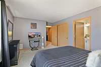 8411 Lexington Pl, Pleasant Prairie, WI 53158