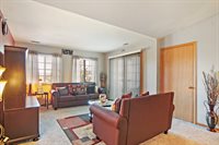 8411 Lexington Pl, Pleasant Prairie, WI 53158