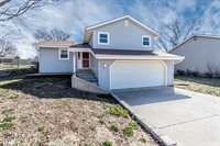 608 knollwood Street, Wakefield, KS 67487