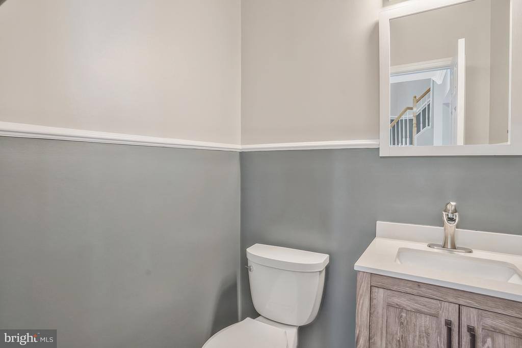 10065 Cairn Mountain Way, Bristow, VA 20136