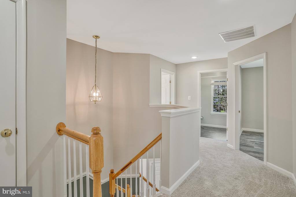 10065 Cairn Mountain Way, Bristow, VA 20136