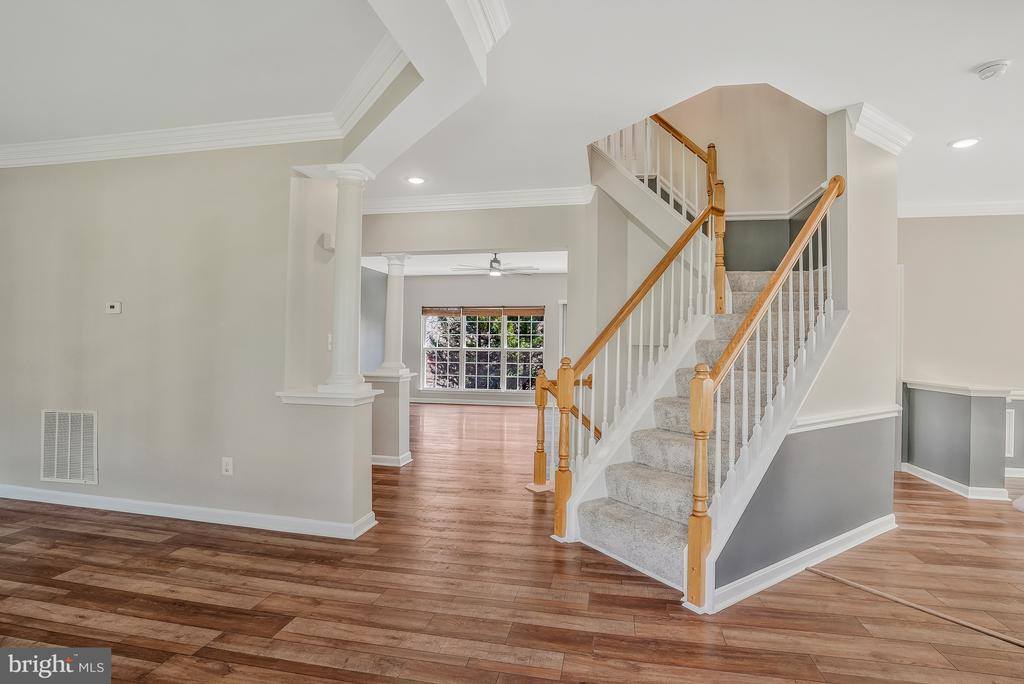 10065 Cairn Mountain Way, Bristow, VA 20136