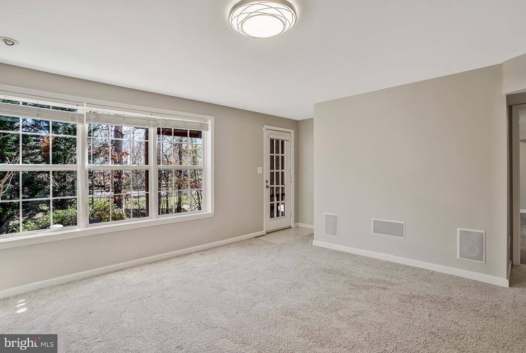 10065 Cairn Mountain Way, Bristow, VA 20136