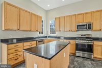10065 Cairn Mountain Way, Bristow, VA 20136