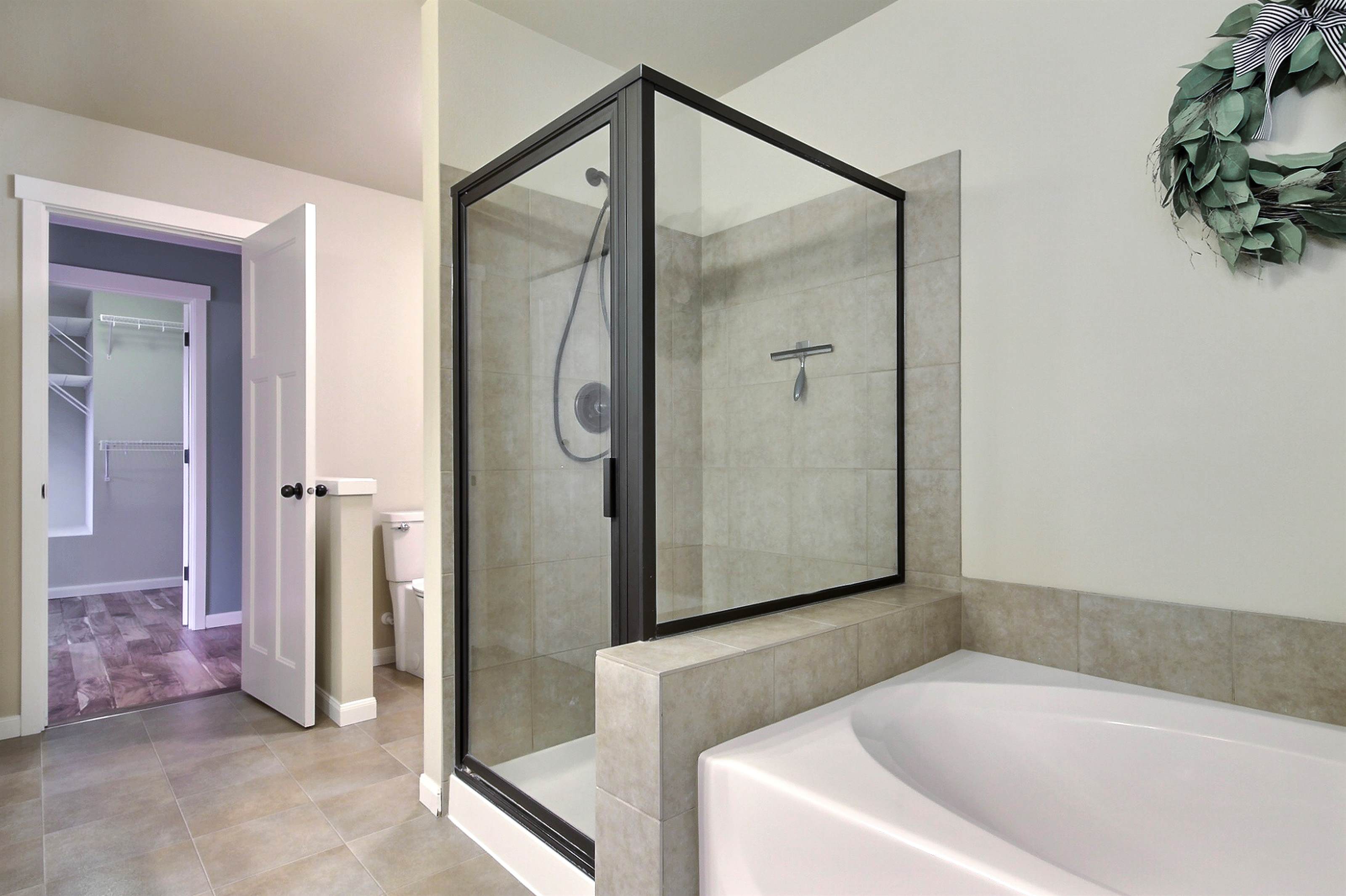 3924 Campus Willows Loop NE, Lacey, WA 98516