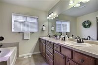 3924 Campus Willows Loop NE, Lacey, WA 98516