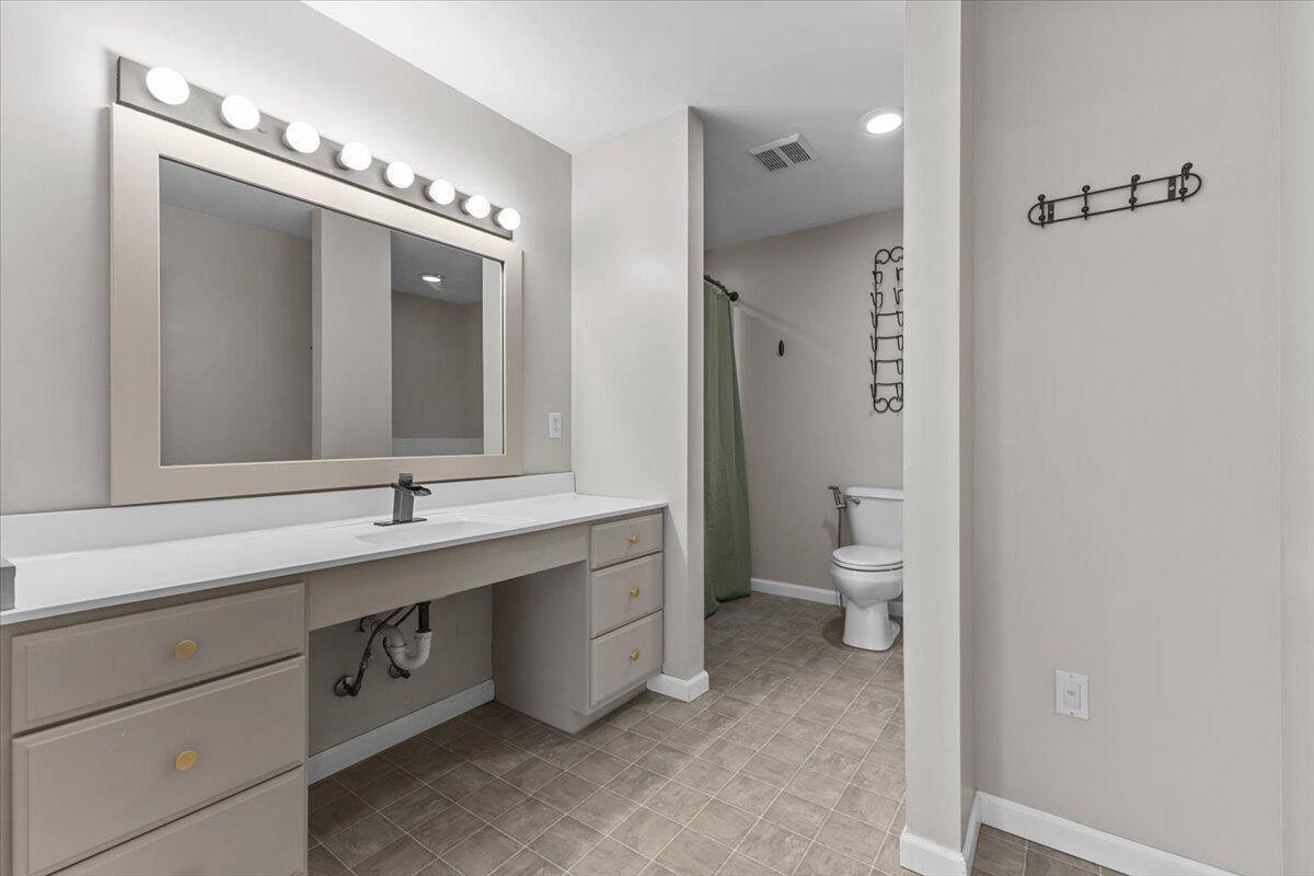 5179 Maple Avenue, Swartz Creek, MI 48473