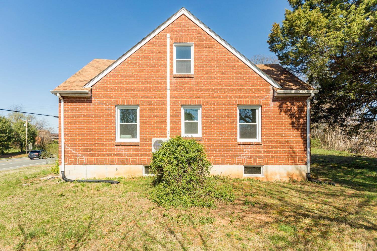 5101 S. Amherst Highway, Madison Heights, VA 24572