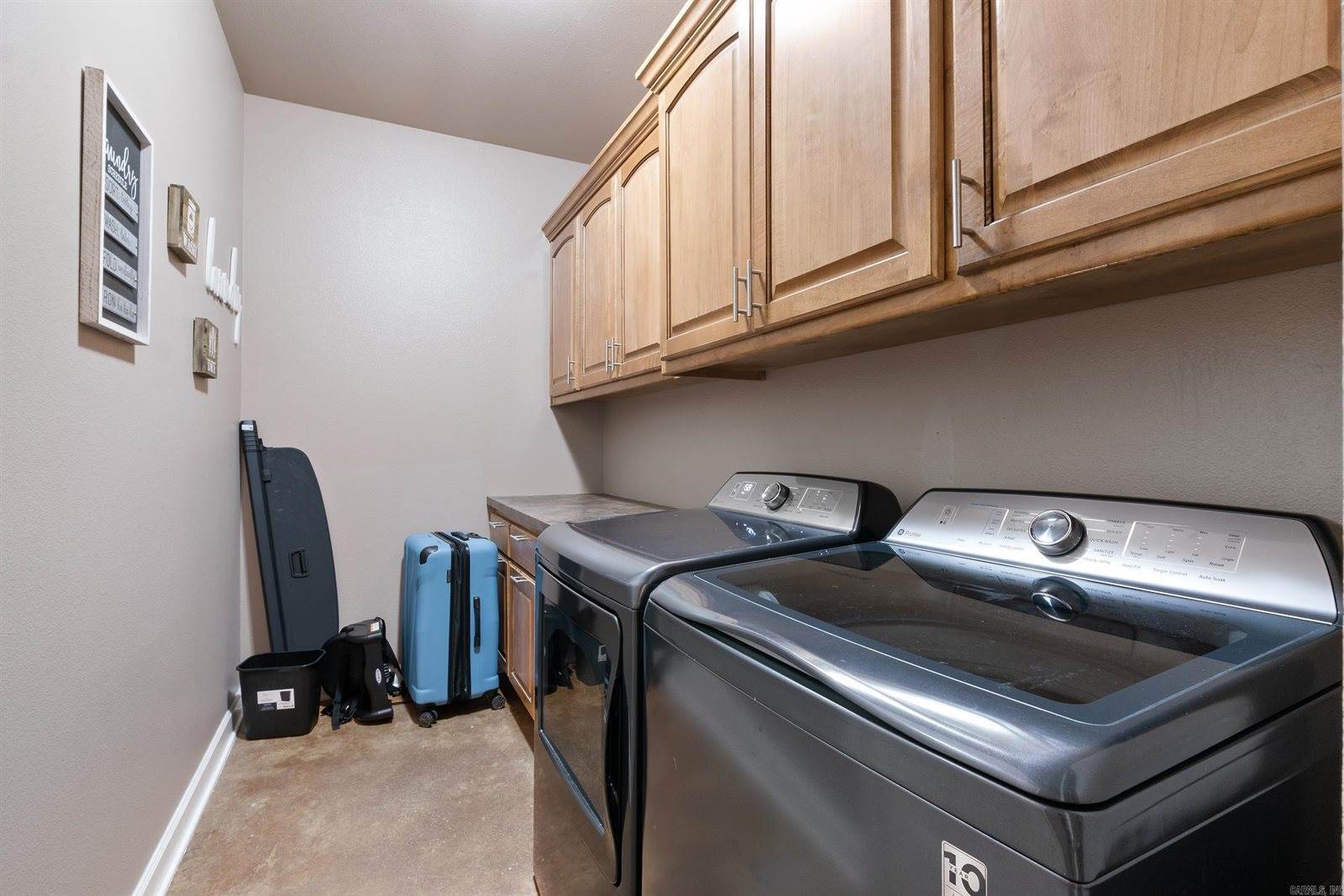 380 McKenzie, Hensley, AR 72065