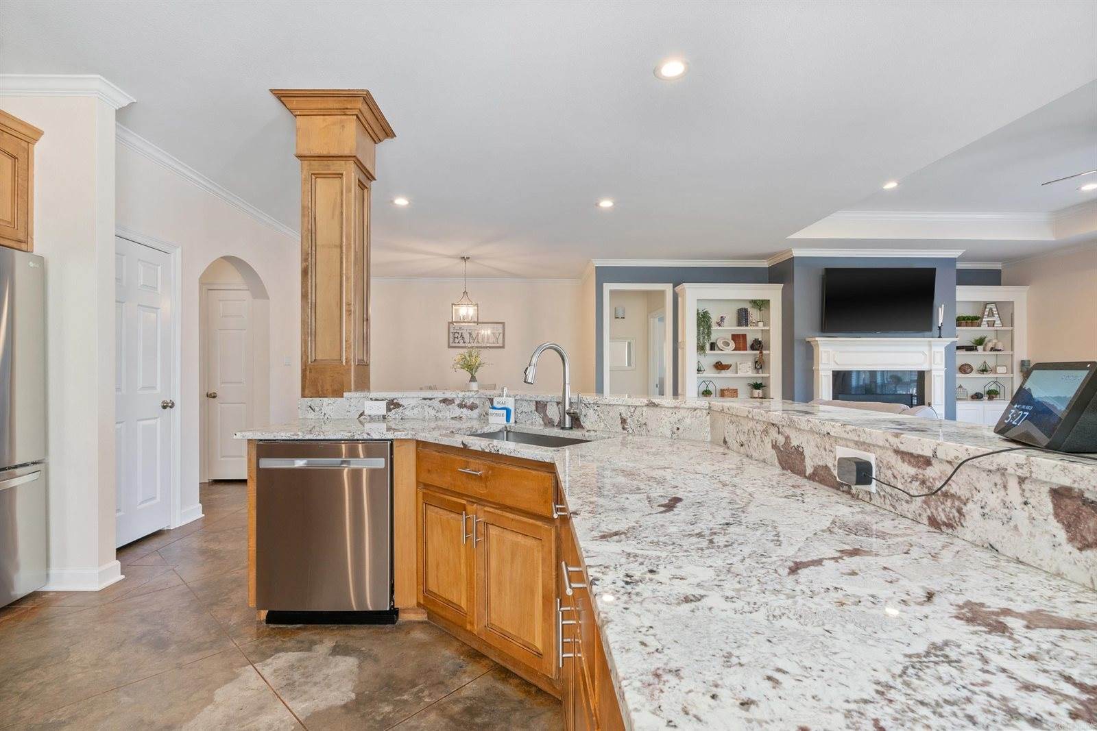 380 McKenzie, Hensley, AR 72065