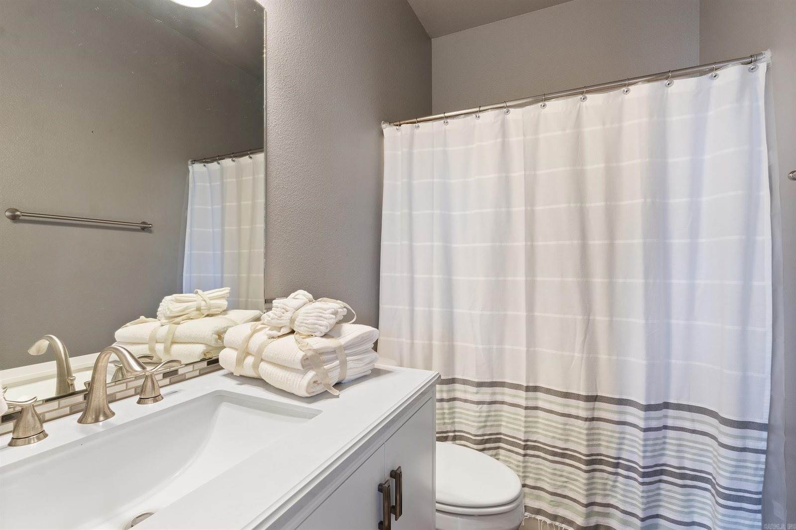 380 McKenzie, Hensley, AR 72065