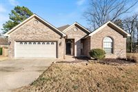 380 McKenzie, Hensley, AR 72065