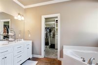 380 McKenzie, Hensley, AR 72065