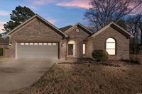 380 McKenzie, Hensley, AR 72065