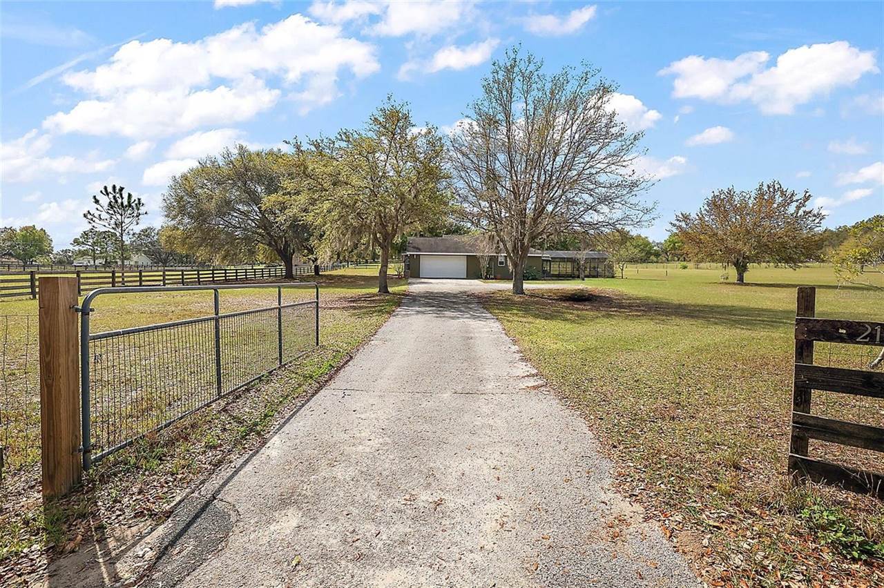 21245 South Buckhill Road, Clermont, FL 34715
