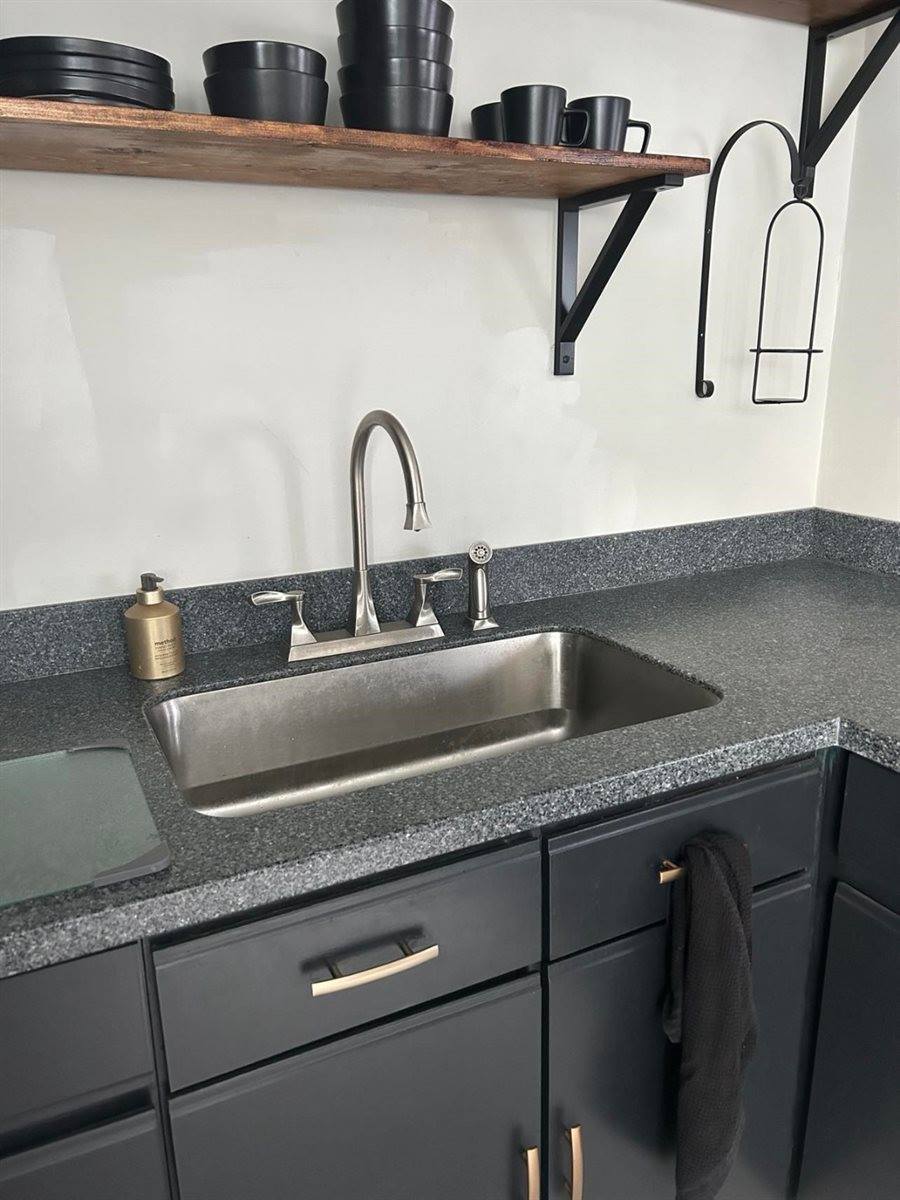 16 South Virginia Street, Conrad, MT 59425