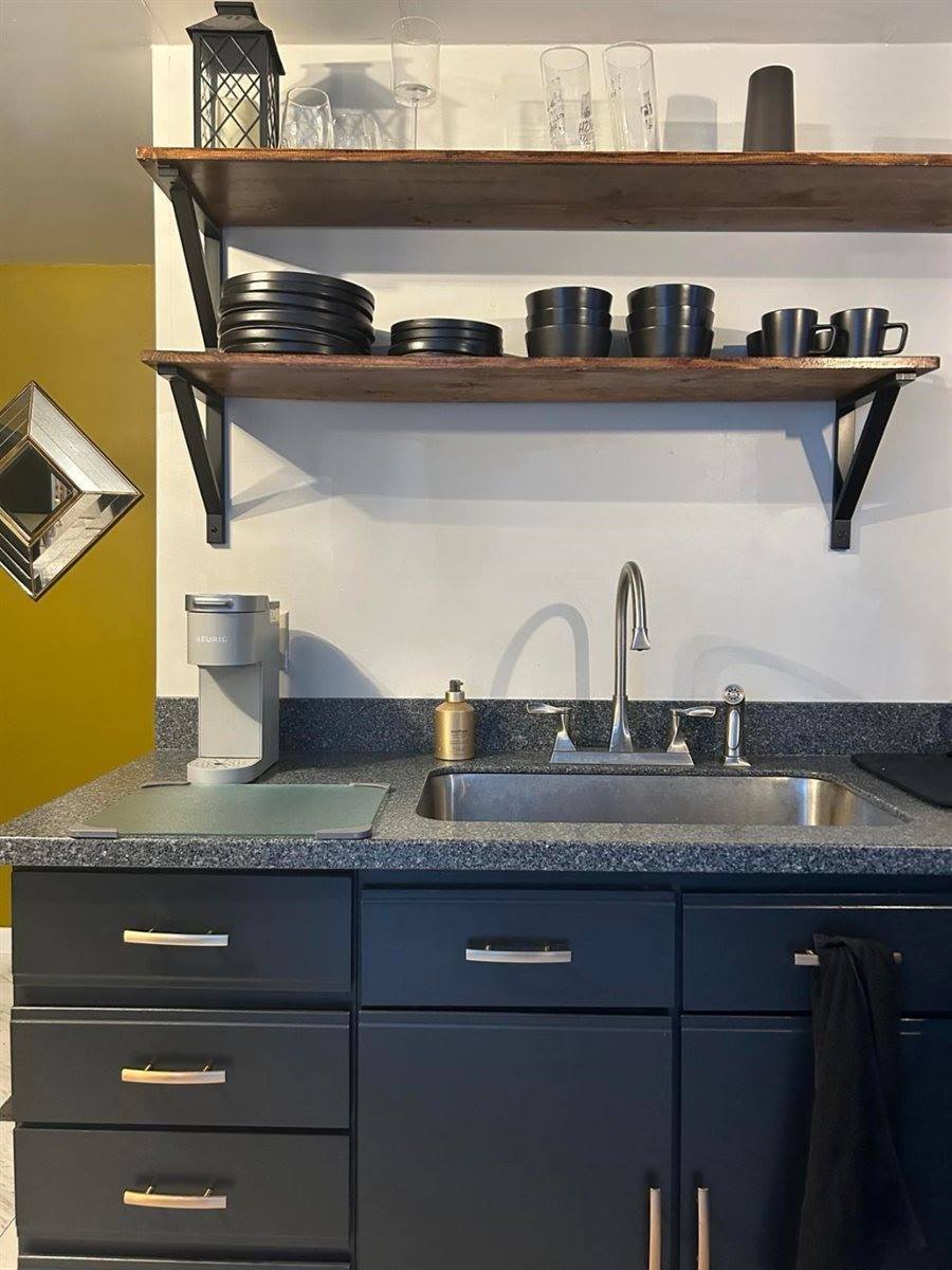 16 South Virginia Street, Conrad, MT 59425