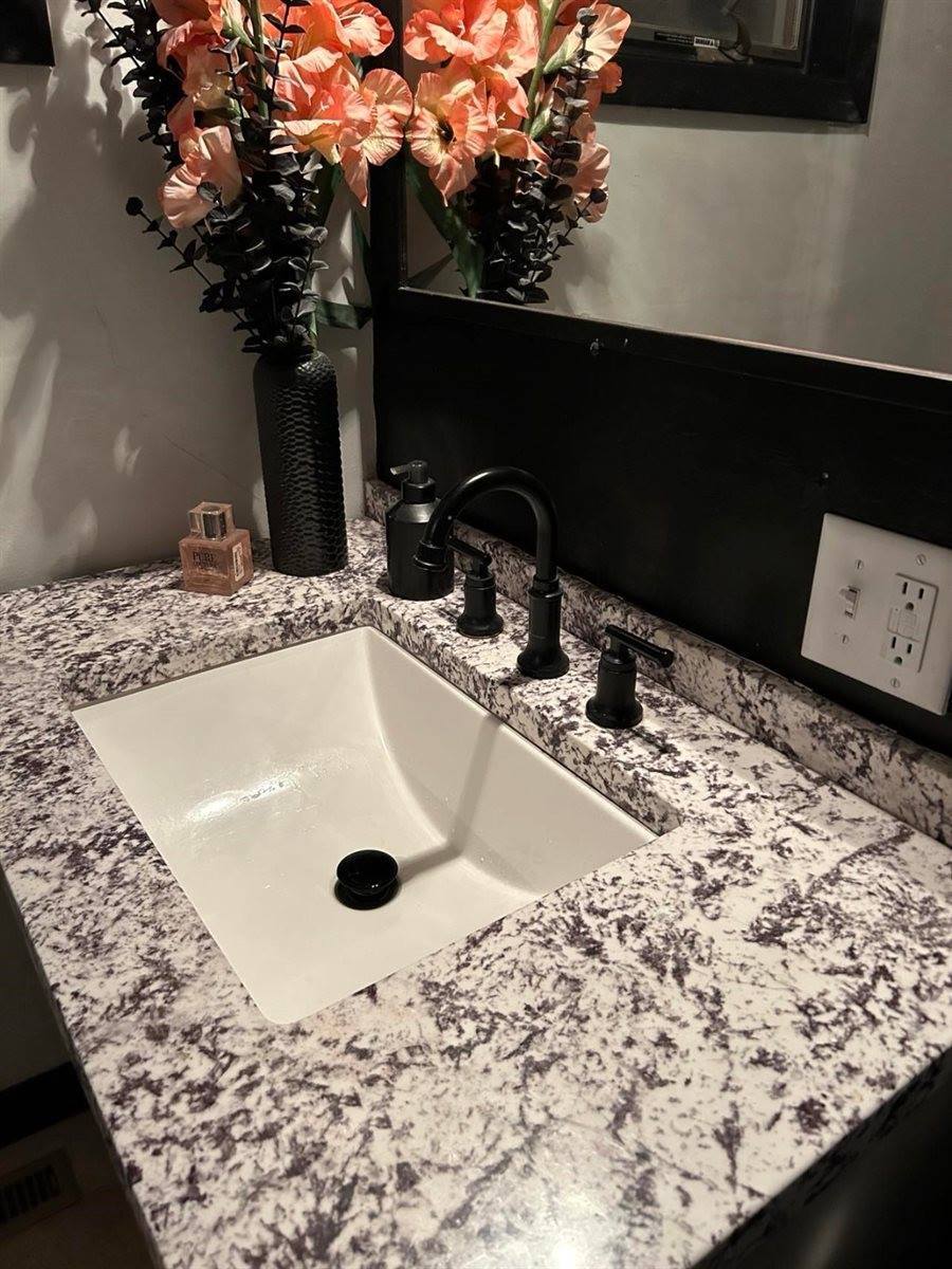 16 South Virginia Street, Conrad, MT 59425