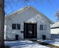 16 South Virginia Street, Conrad, MT 59425