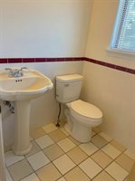 71 Simsbury, Simsbury, CT 06070