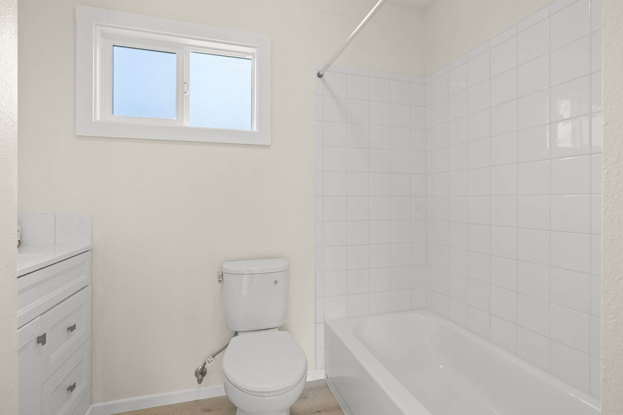 66 W. Oak View Avenue, Oak View, CA 93022