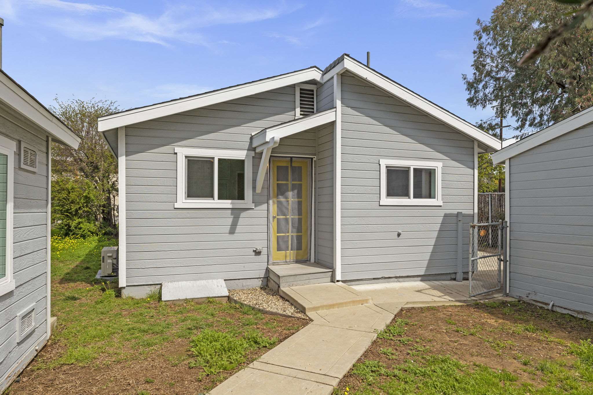 66 W. Oak View Avenue, Oak View, CA 93022