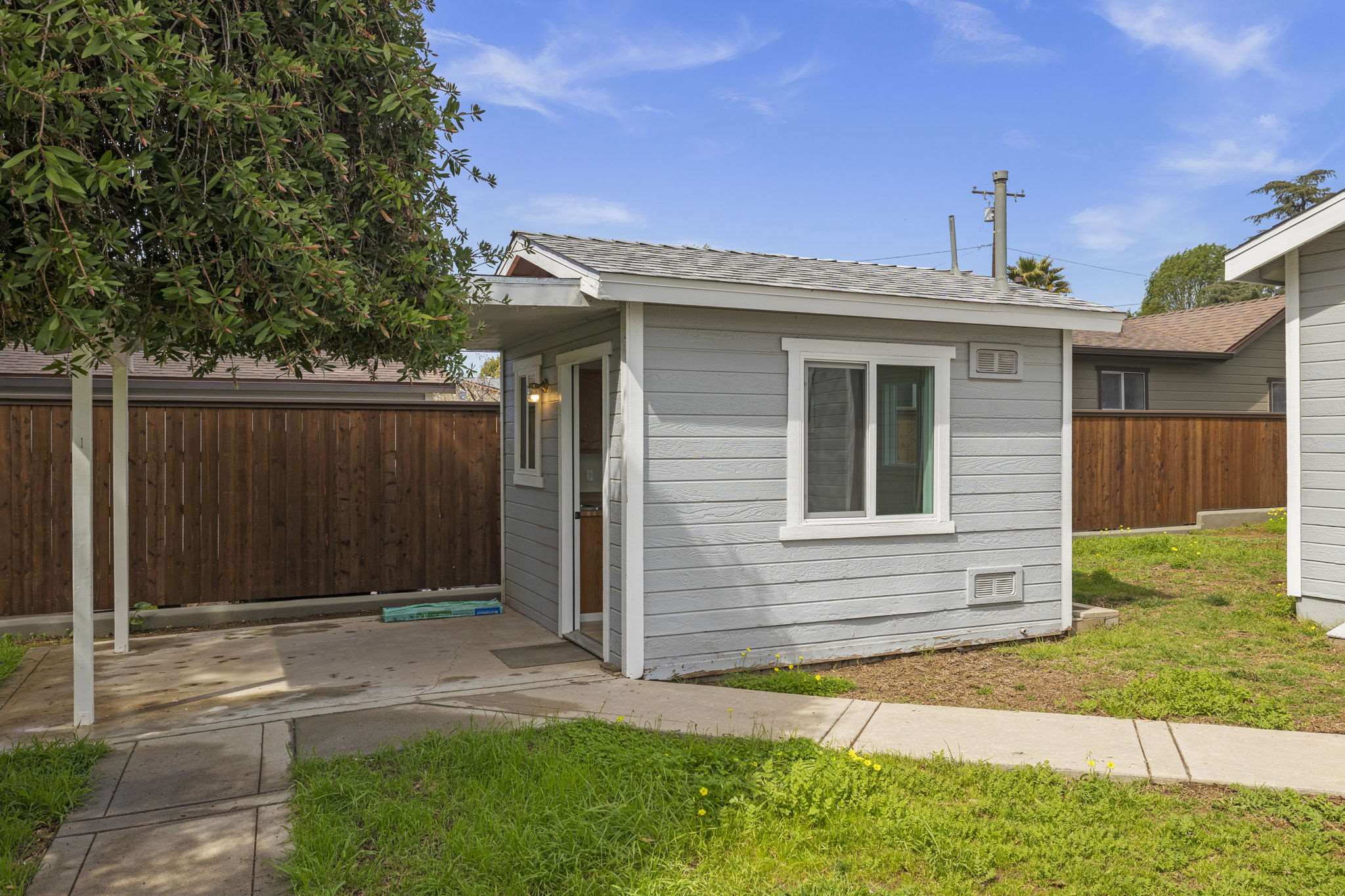 66 W. Oak View Avenue, Oak View, CA 93022