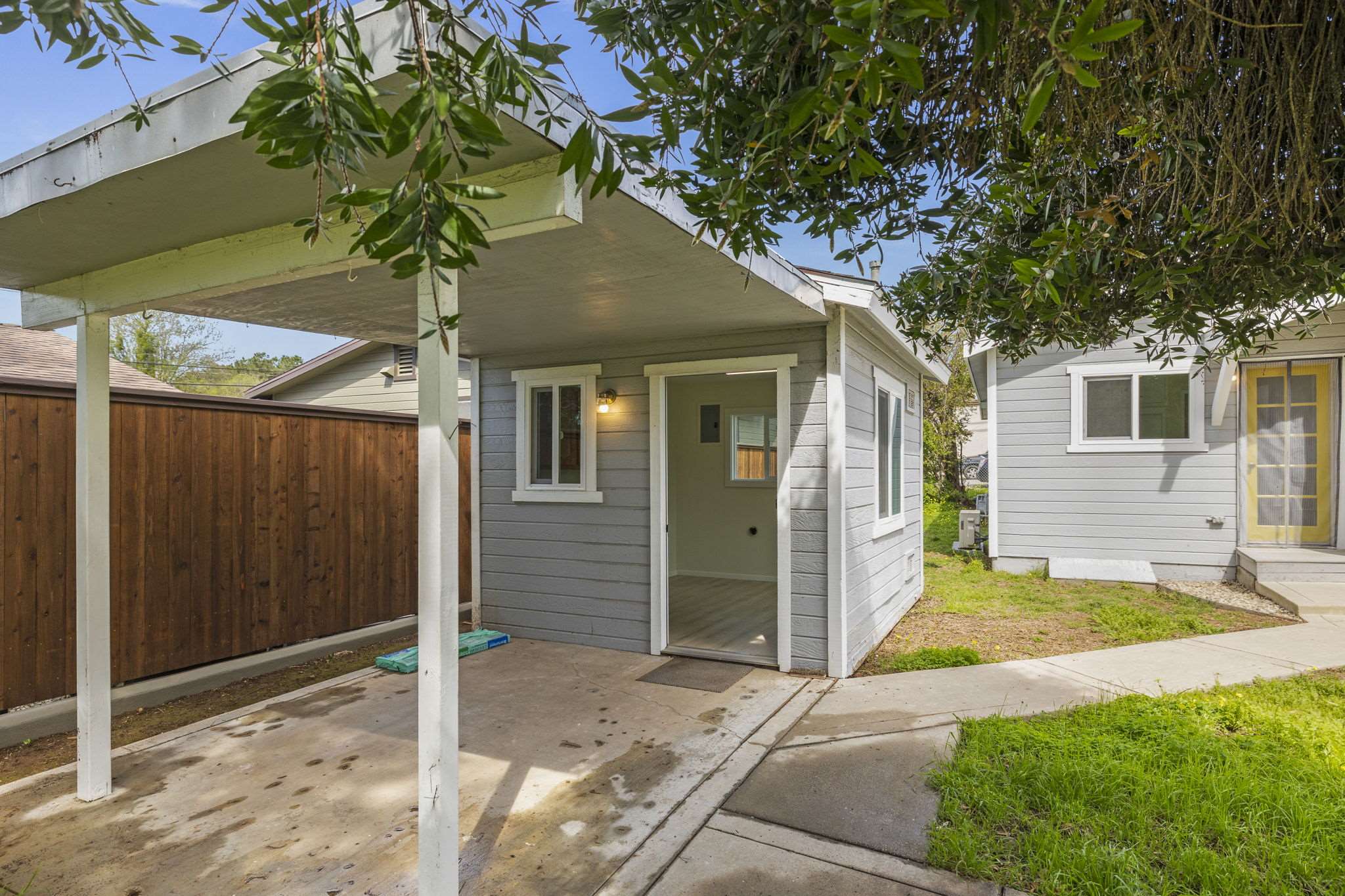 66 W. Oak View Avenue, Oak View, CA 93022