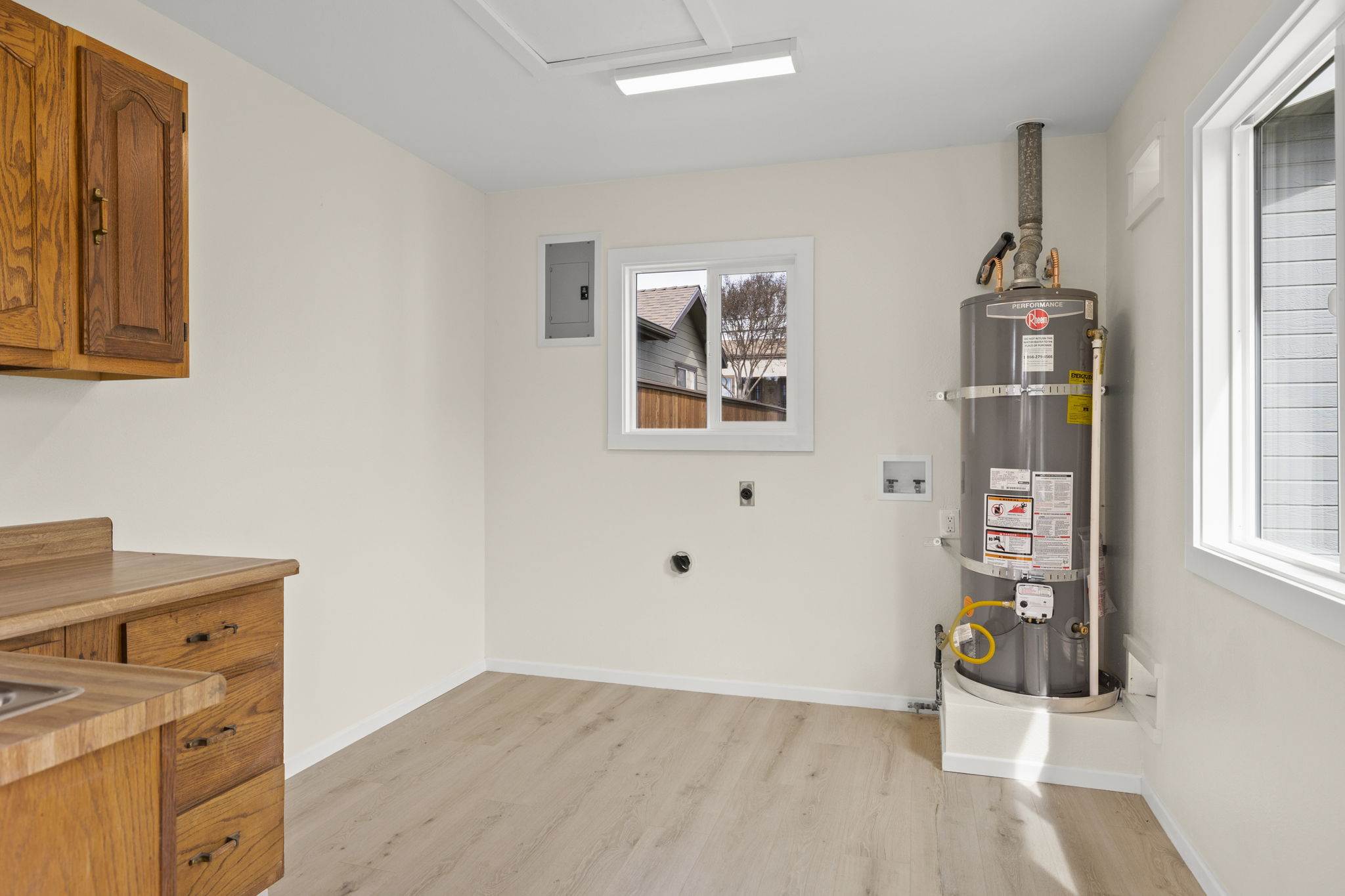 66 W. Oak View Avenue, Oak View, CA 93022