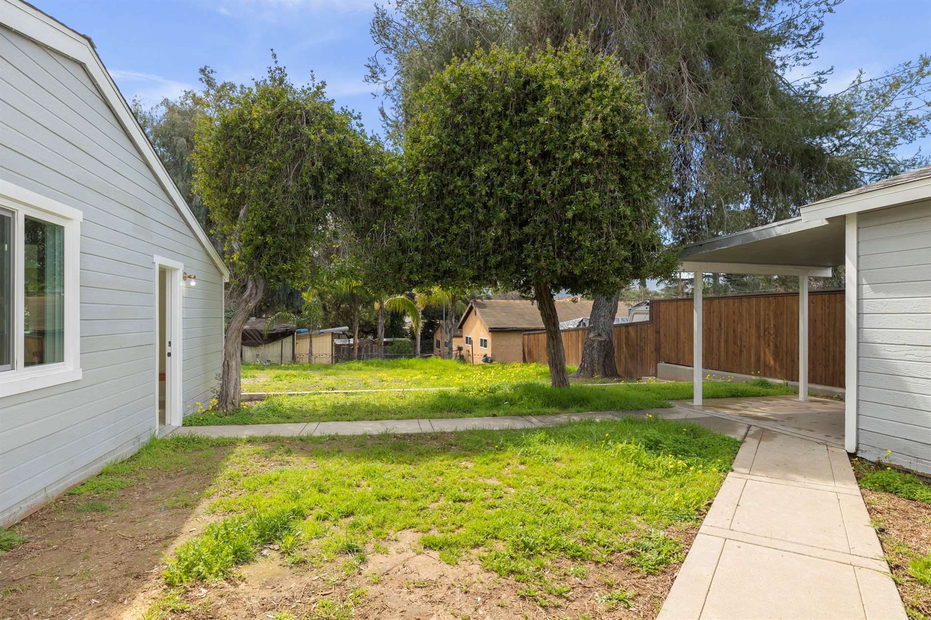 66 W. Oak View Avenue, Oak View, CA 93022