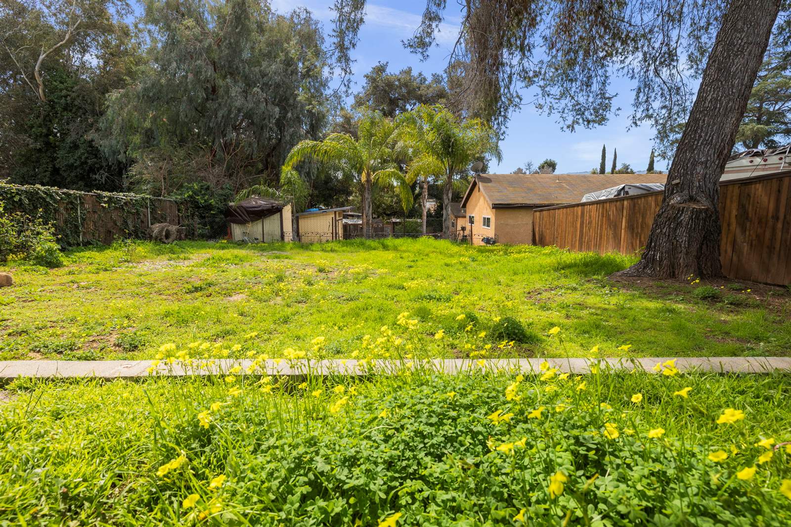 66 W. Oak View Avenue, Oak View, CA 93022