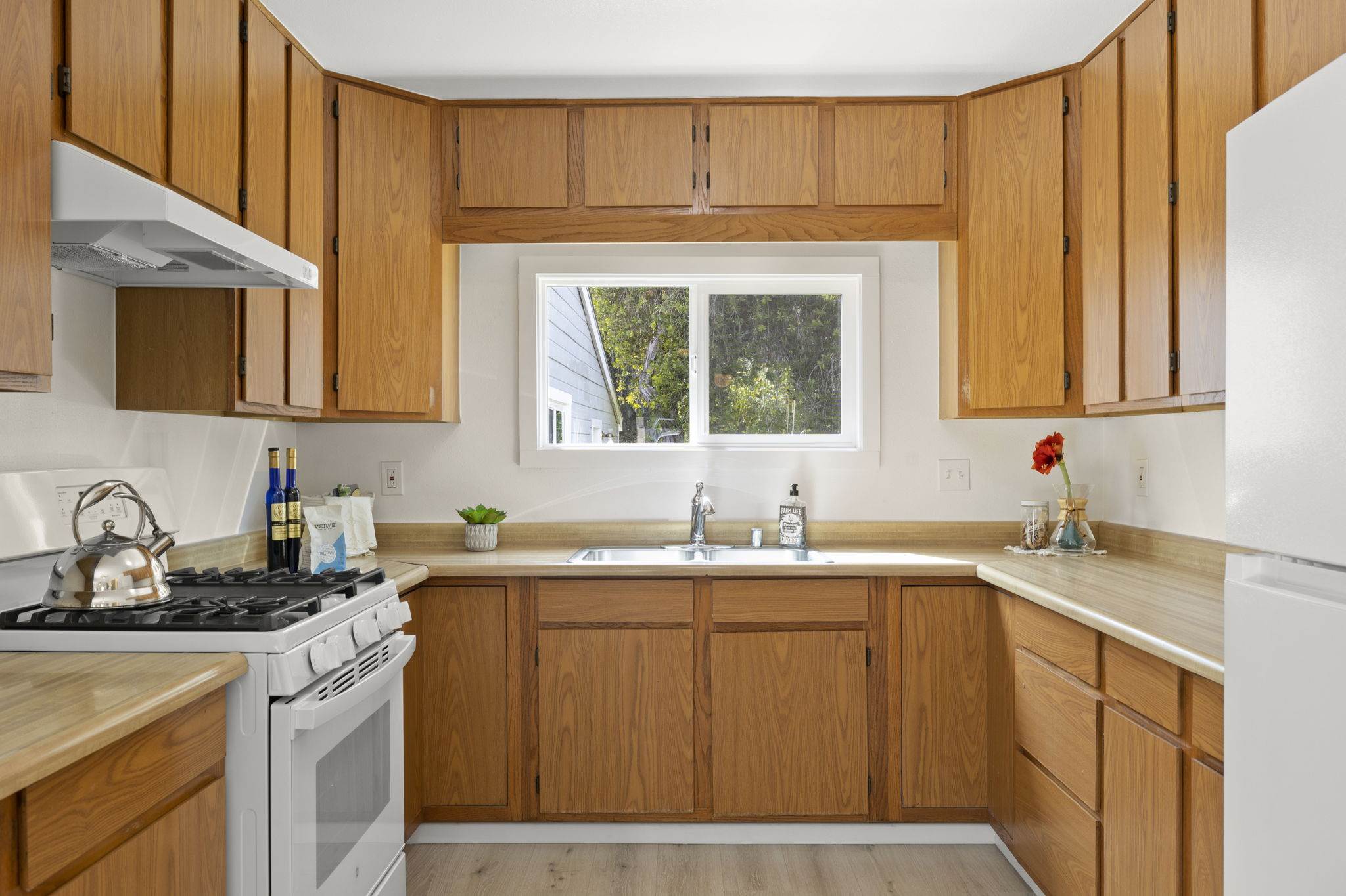 66 W. Oak View Avenue, Oak View, CA 93022