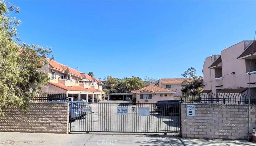 10943 Laurel Canyon Boulevard, San Fernando, CA 91340