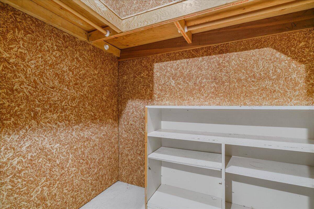 25329 Potomac Drive, South Lyon, MI 48178