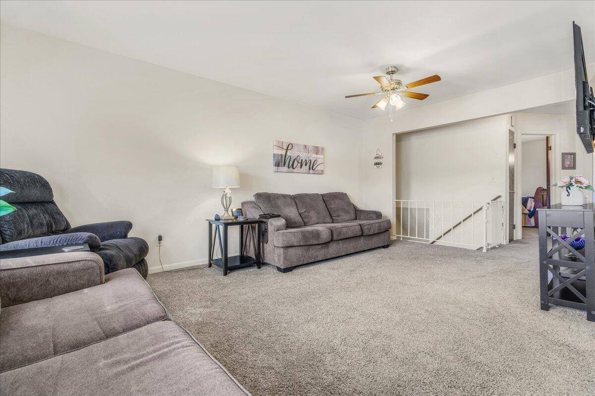 25329 Potomac Drive, South Lyon, MI 48178